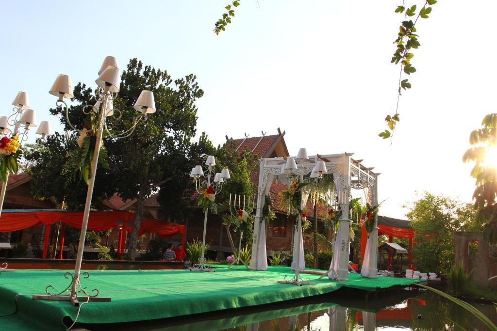 Disaster Oasis Hotel Kaliurang Exterior photo